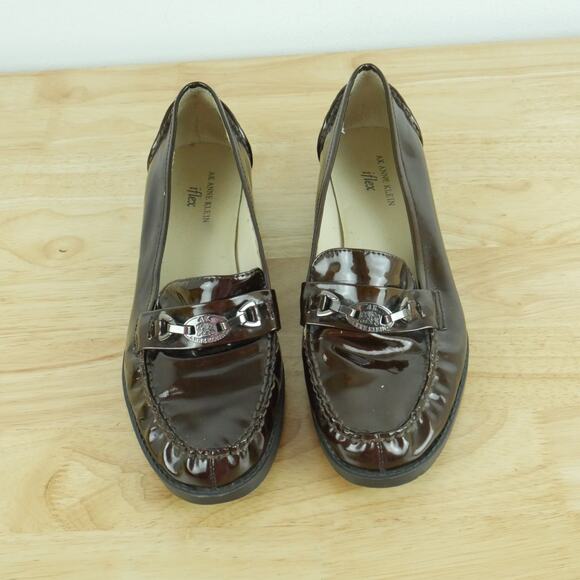 Womens 8 1/2 Loafers Brown Patent Leather Preppy Academia Minimal Slip On Flats - Picture 4 of 13